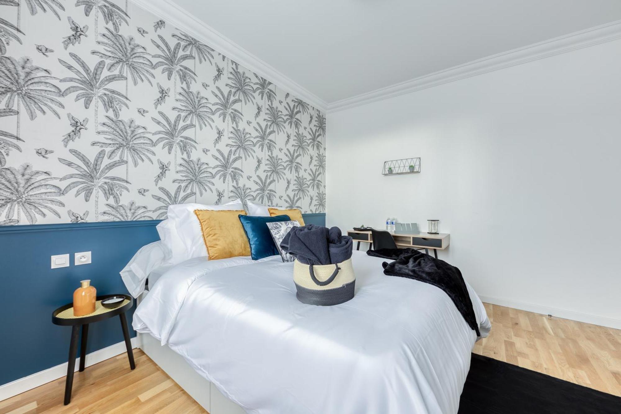 Maison 8 Personnes - Parking - Metro 7 Et Rer B A 6 Minutes La Courneuve Esterno foto